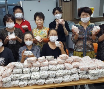 해수욕장 안전요원을 위한 수제햄버거 나눔 이미지