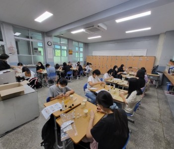 [청소년 봉사단 여름철 천연상비약 제작 봉사] 이미지