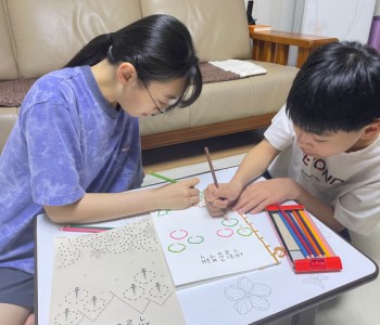 [치매예방 컬러링북 제작 봉사] 이미지