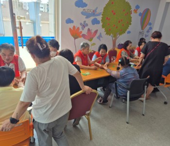 수지요법 전문봉사단 봉사활동 실시(8.18) 이미지