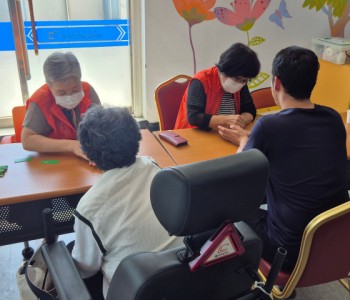 수지요법 전문봉사단 봉사활동 실시(9.3) 이미지